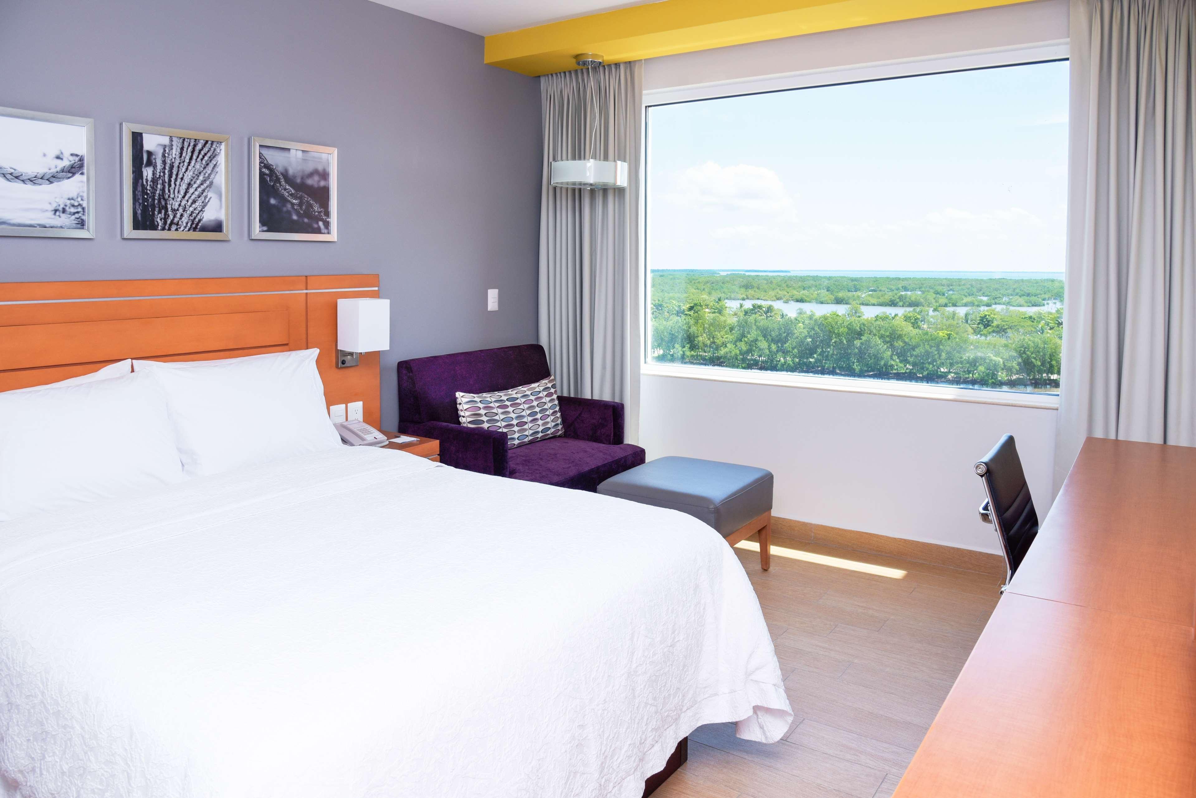 Hampton Inn & Suites By Hilton Paraíso Εξωτερικό φωτογραφία