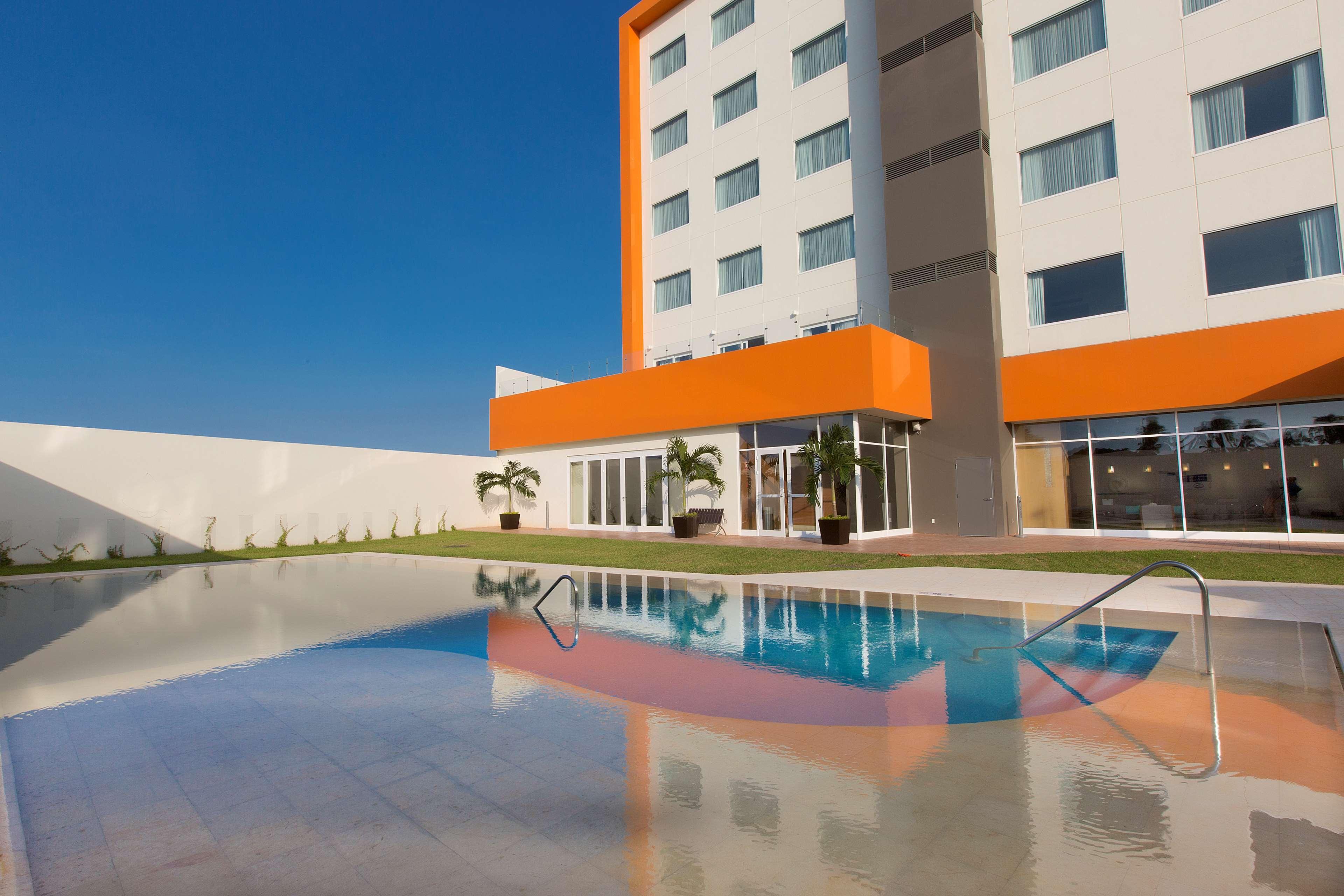 Hampton Inn & Suites By Hilton Paraíso Εξωτερικό φωτογραφία