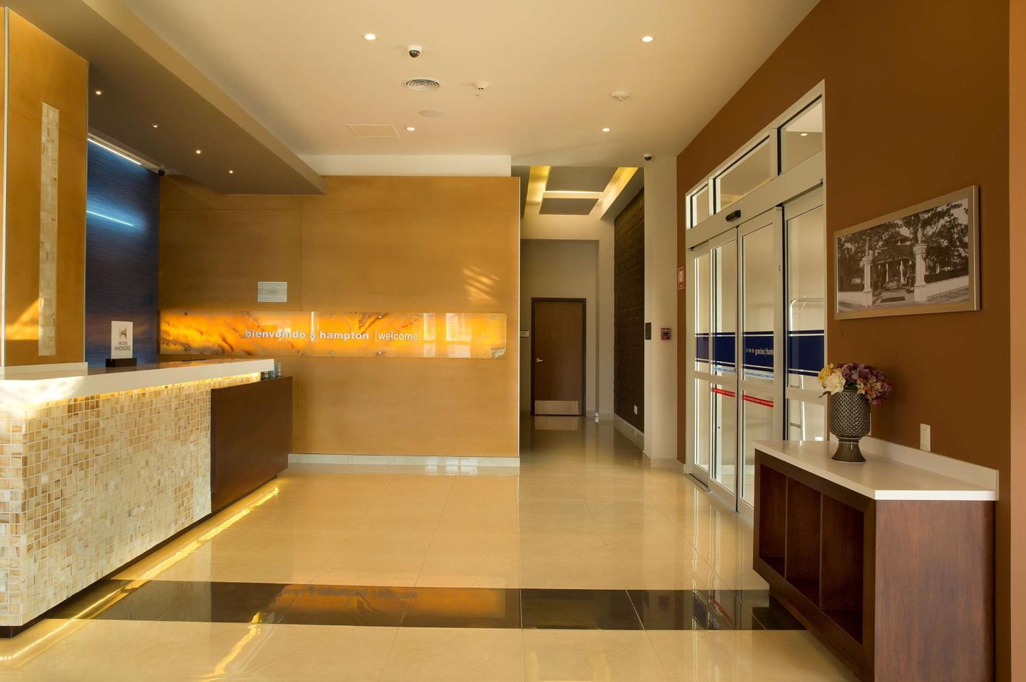 Hampton Inn & Suites By Hilton Paraíso Εξωτερικό φωτογραφία