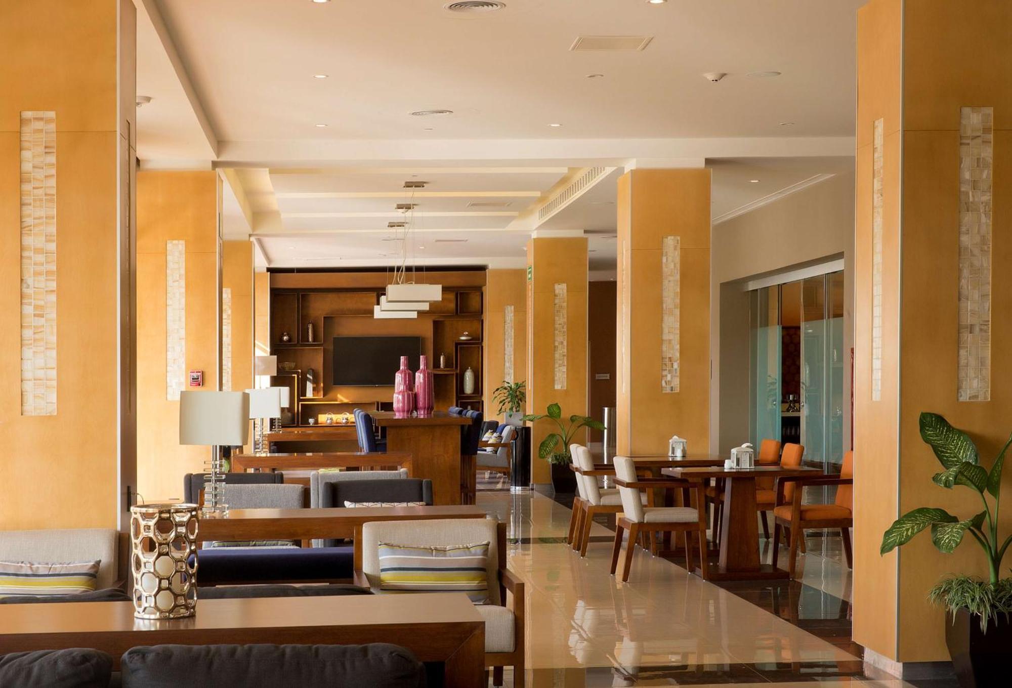 Hampton Inn & Suites By Hilton Paraíso Εξωτερικό φωτογραφία